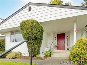 2559 Bermuda Pl, Saanich, BC