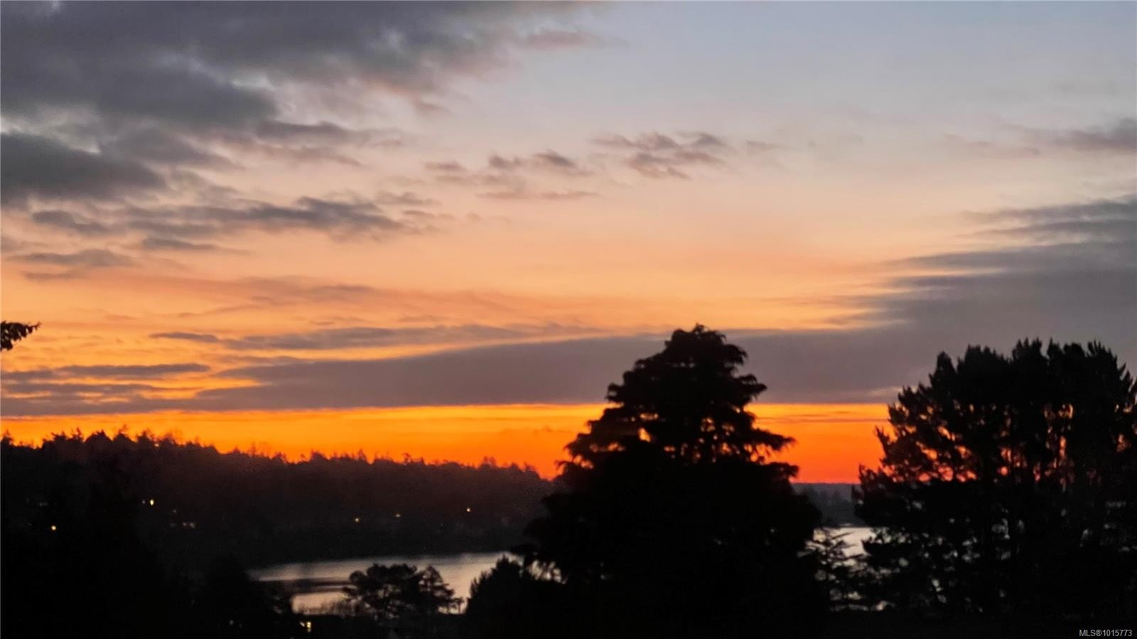 2559 Bermuda Pl, Saanich, BC