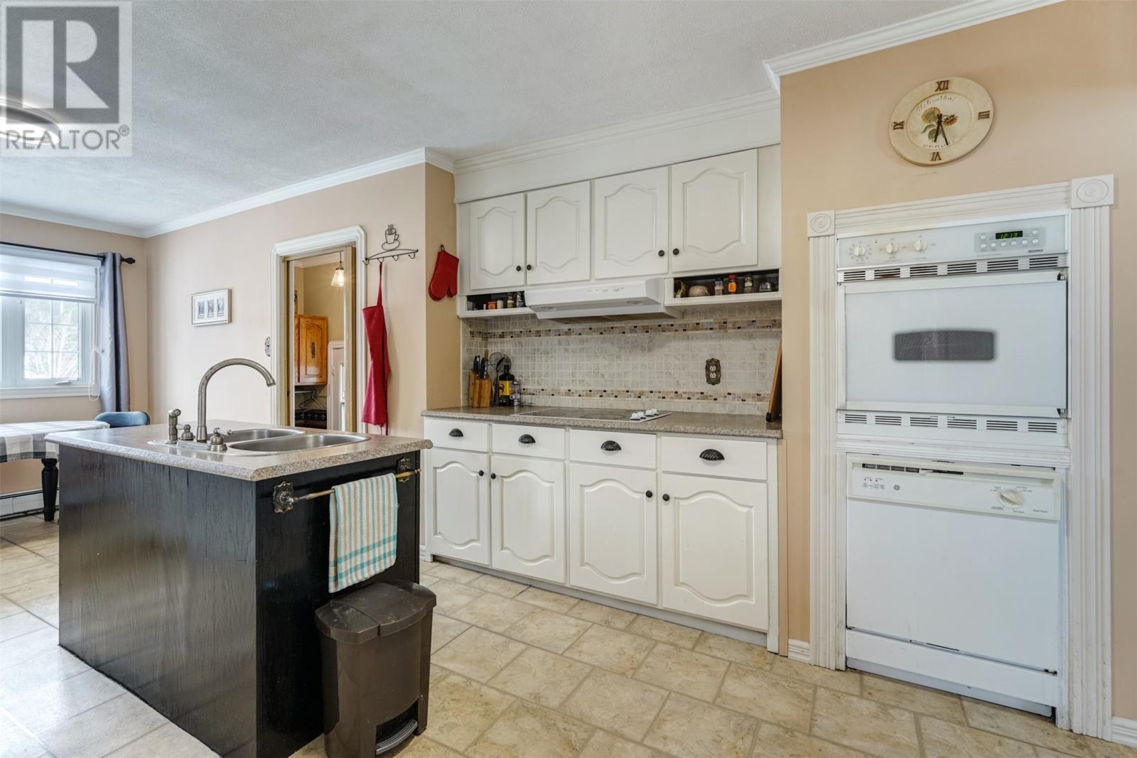 18 Ryans Road, Spaniards Bay, NL - Indoor Photo Showing Kitchen With Double Sink
