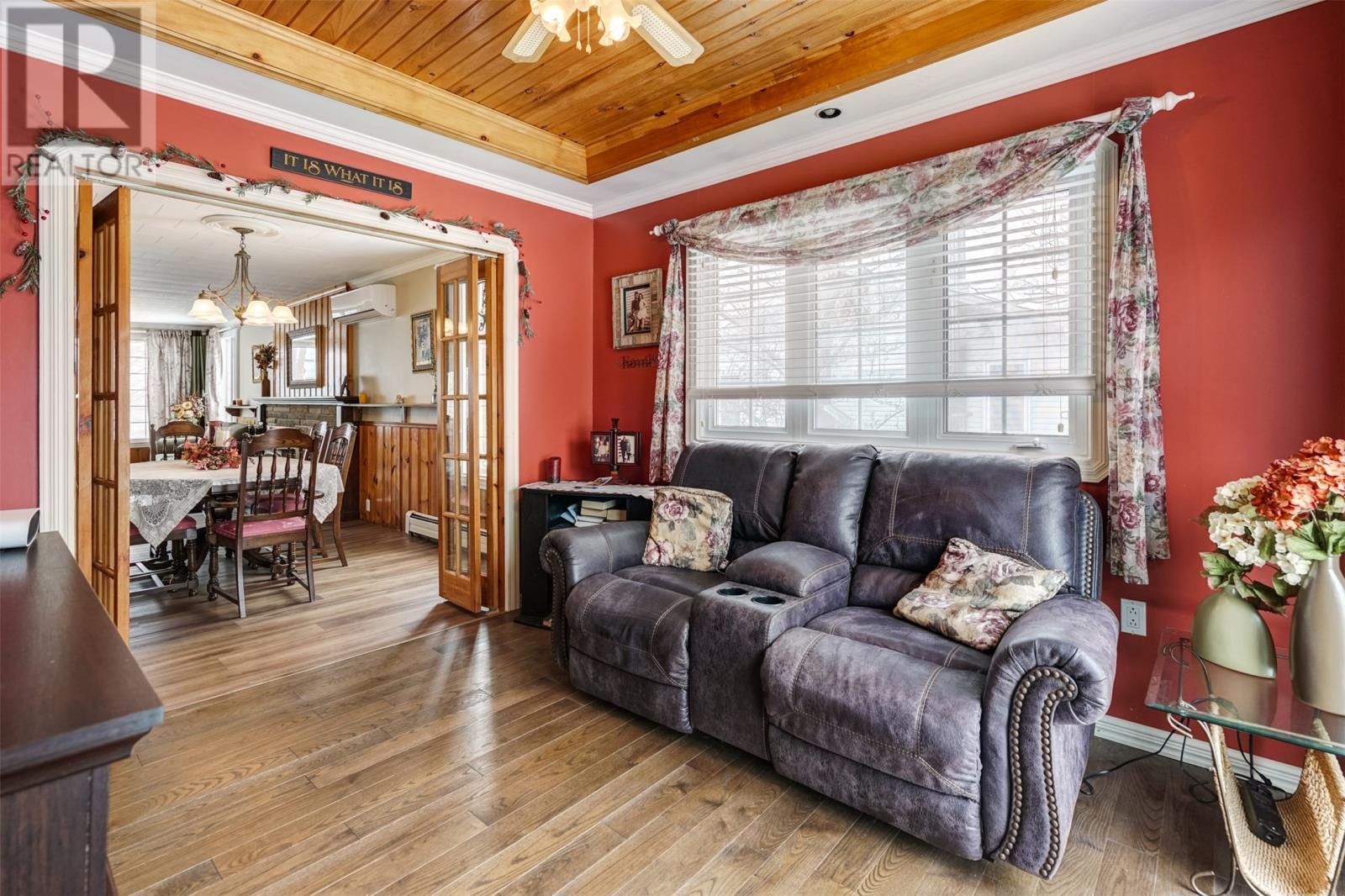 18 Ryans Road, Spaniards Bay, NL - Indoor Photo Showing Living Room