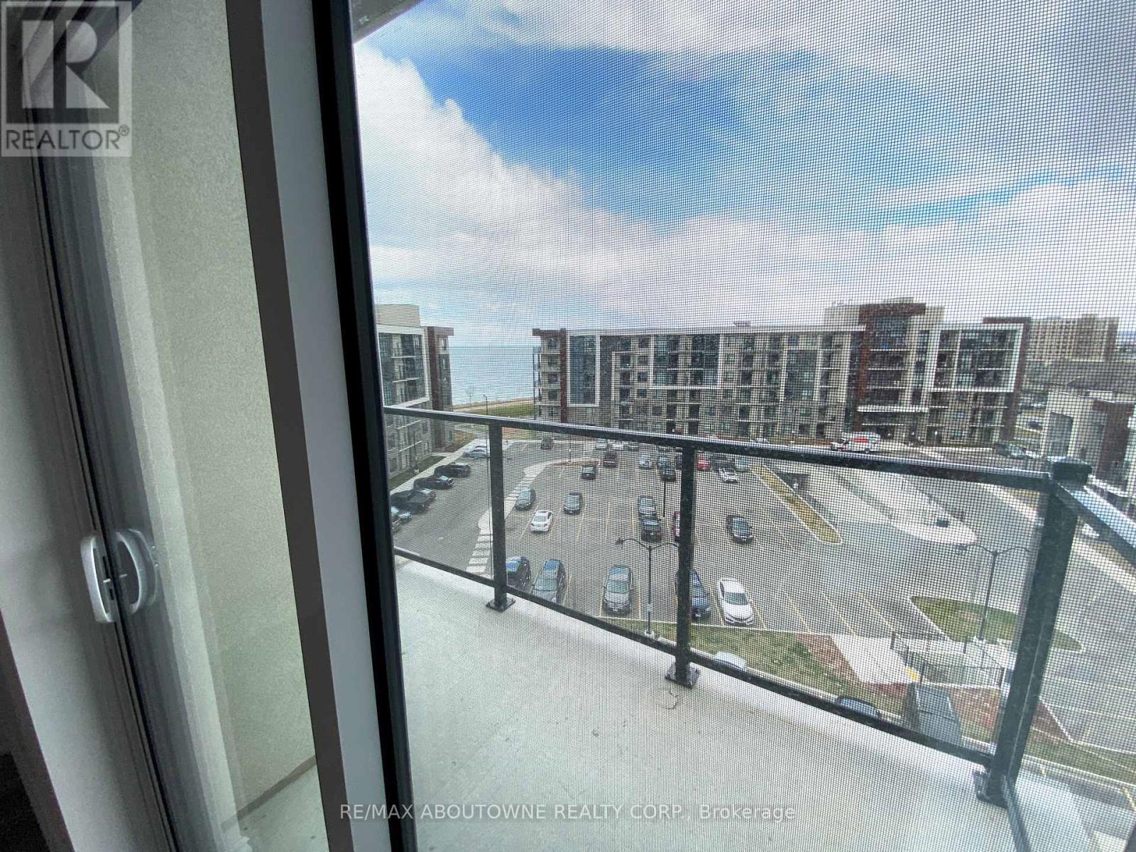 606 - 125 Shoreview Place, Hamilton, ON - Outdoor With View