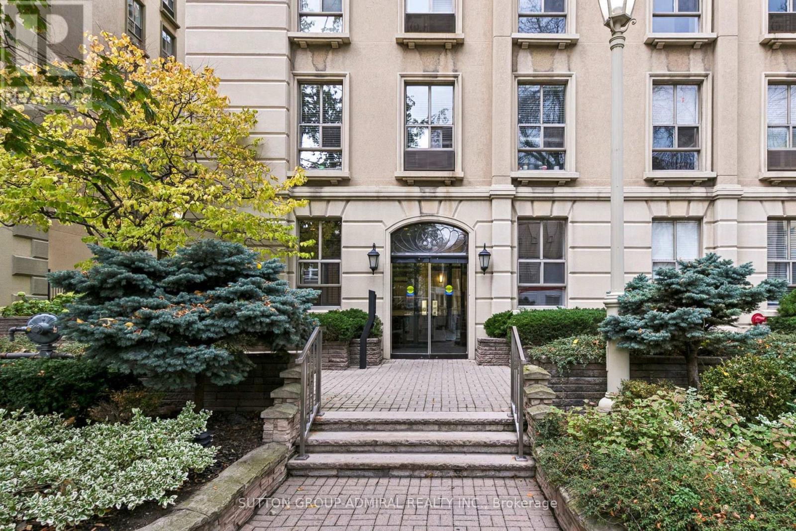 305 - 88 Charles Street, Toronto, ON - Outdoor