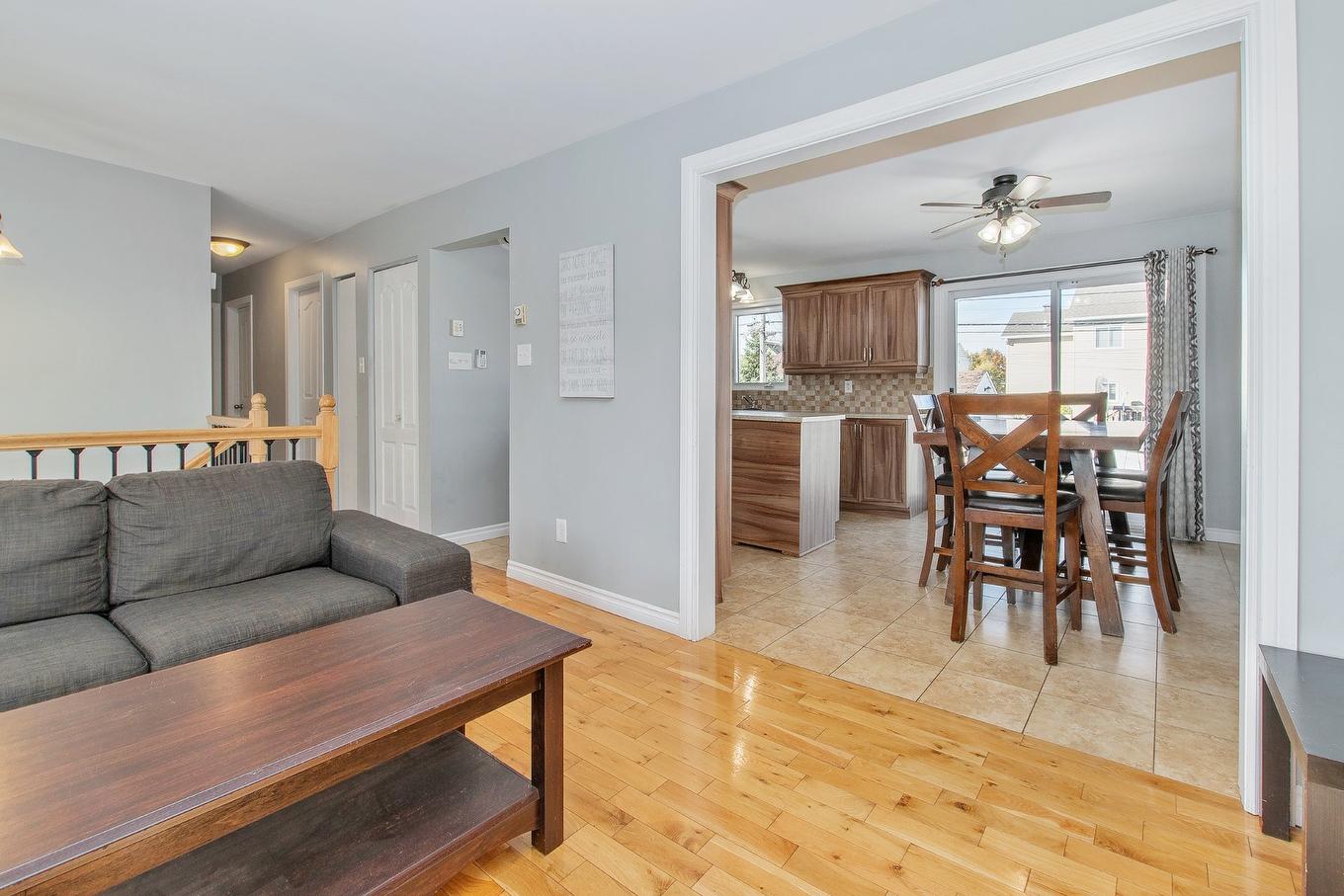 Salle à manger - 968 Rue Le Gardeur, Mascouche, QC - Indoor Photo Showing Living Room