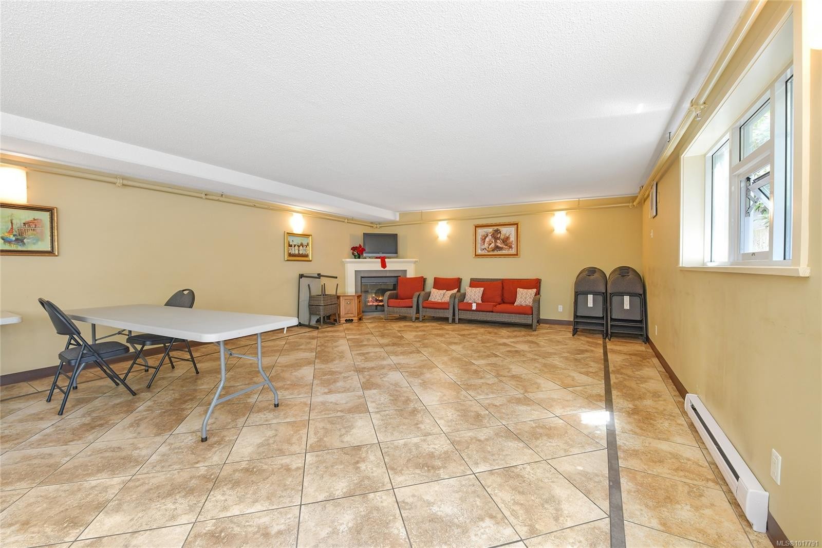 311-866 Brock Ave, Langford, BC - Indoor Photo Showing Other Room