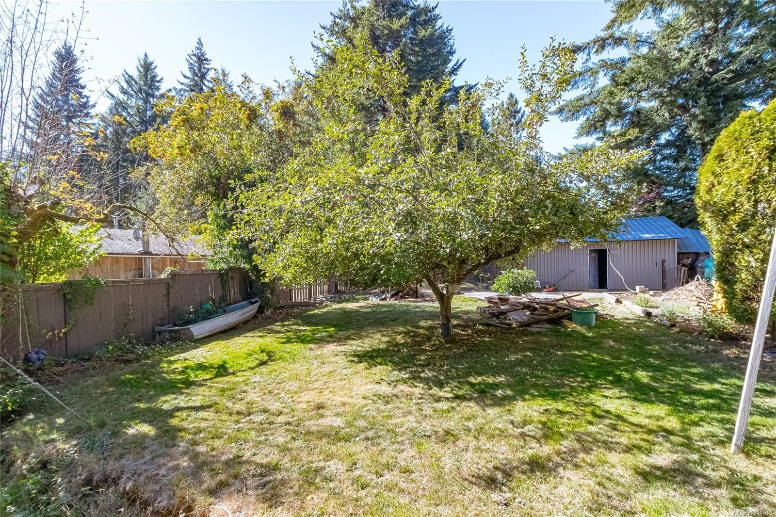 160 Comiaken Ave, Lake Cowichan, BC