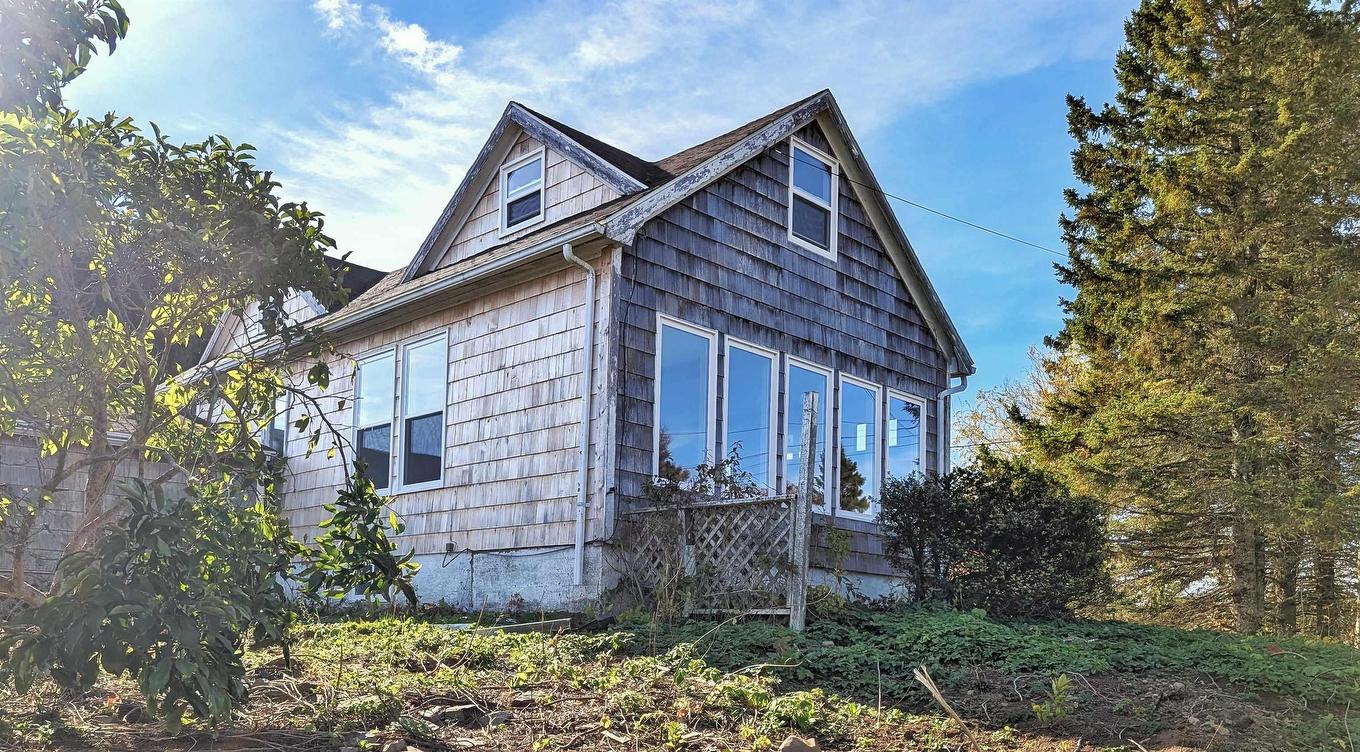 246 West Brooklyn Road, West Brooklyn, NS