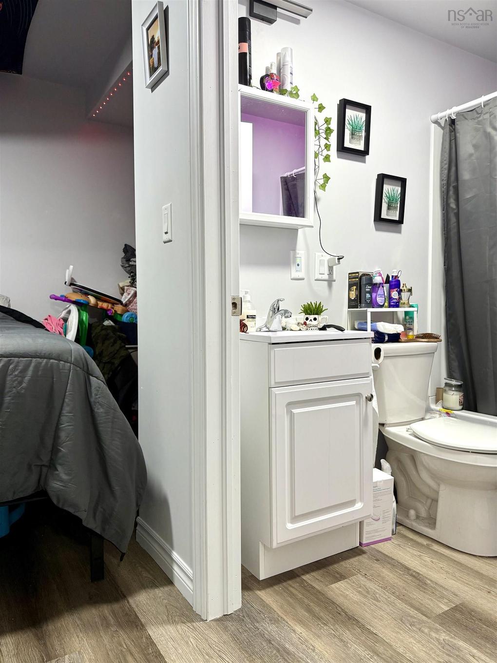 10 Pioneer Street, Springhill, NS