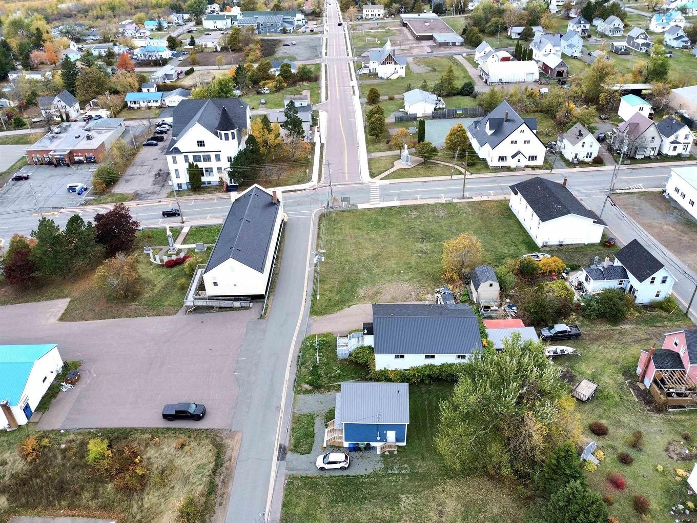 10 Pioneer Street, Springhill, NS