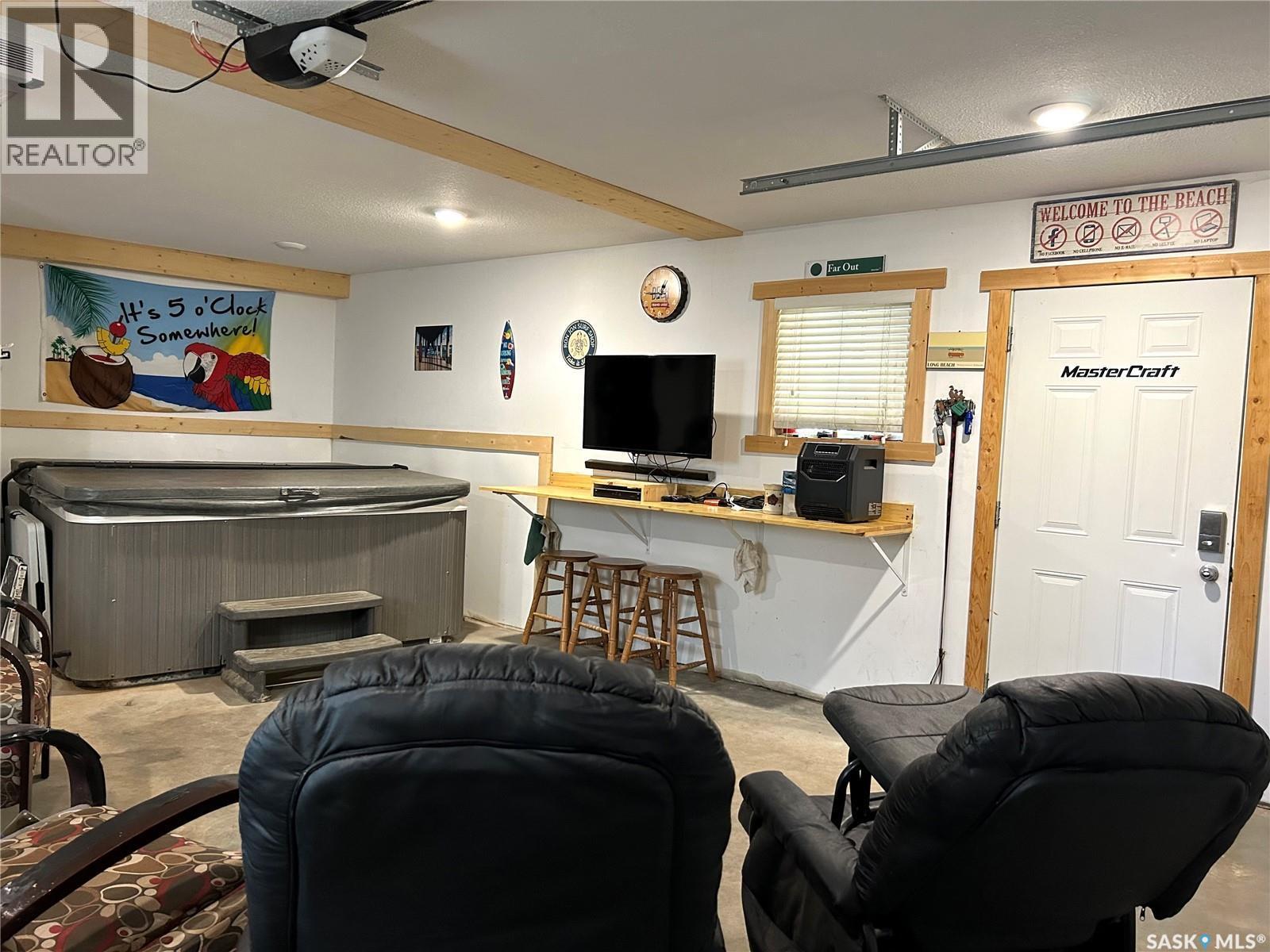 1 Lakeside E, Pleasantdale Rm No. 398, SK - Indoor