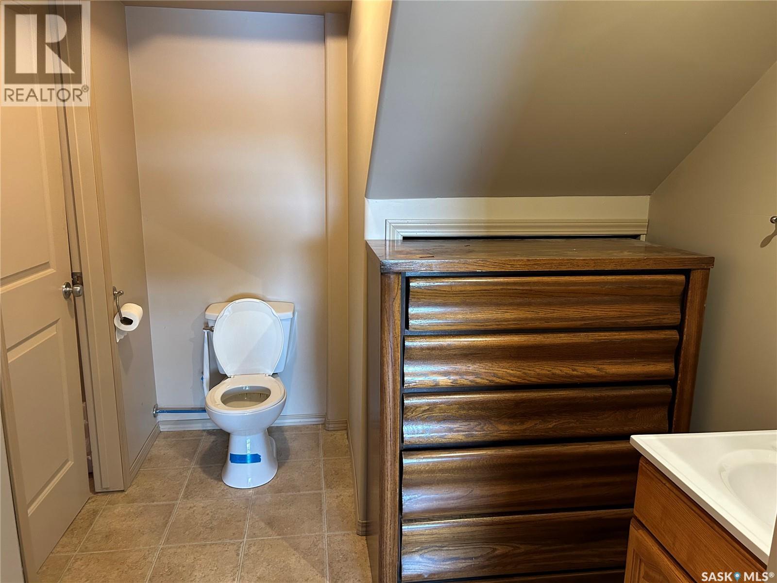 1 Lakeside E, Pleasantdale Rm No. 398, SK - Indoor