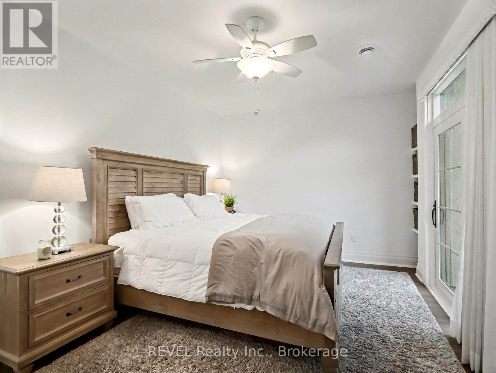 A7 - 7 Aberdeen Lane S, Niagara-On-The-Lake (Town), ON - Indoor Photo Showing Bedroom