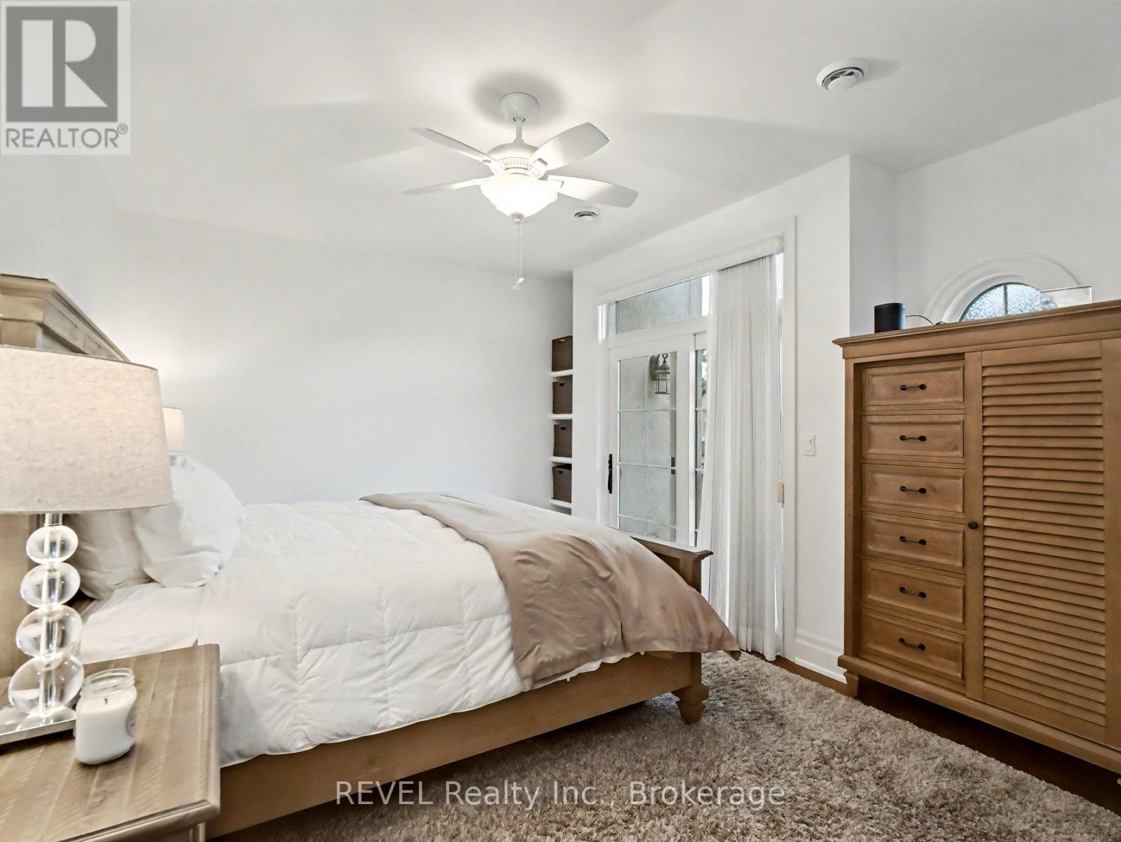 A7 - 7 Aberdeen Lane S, Niagara-On-The-Lake (Town), ON - Indoor Photo Showing Bedroom