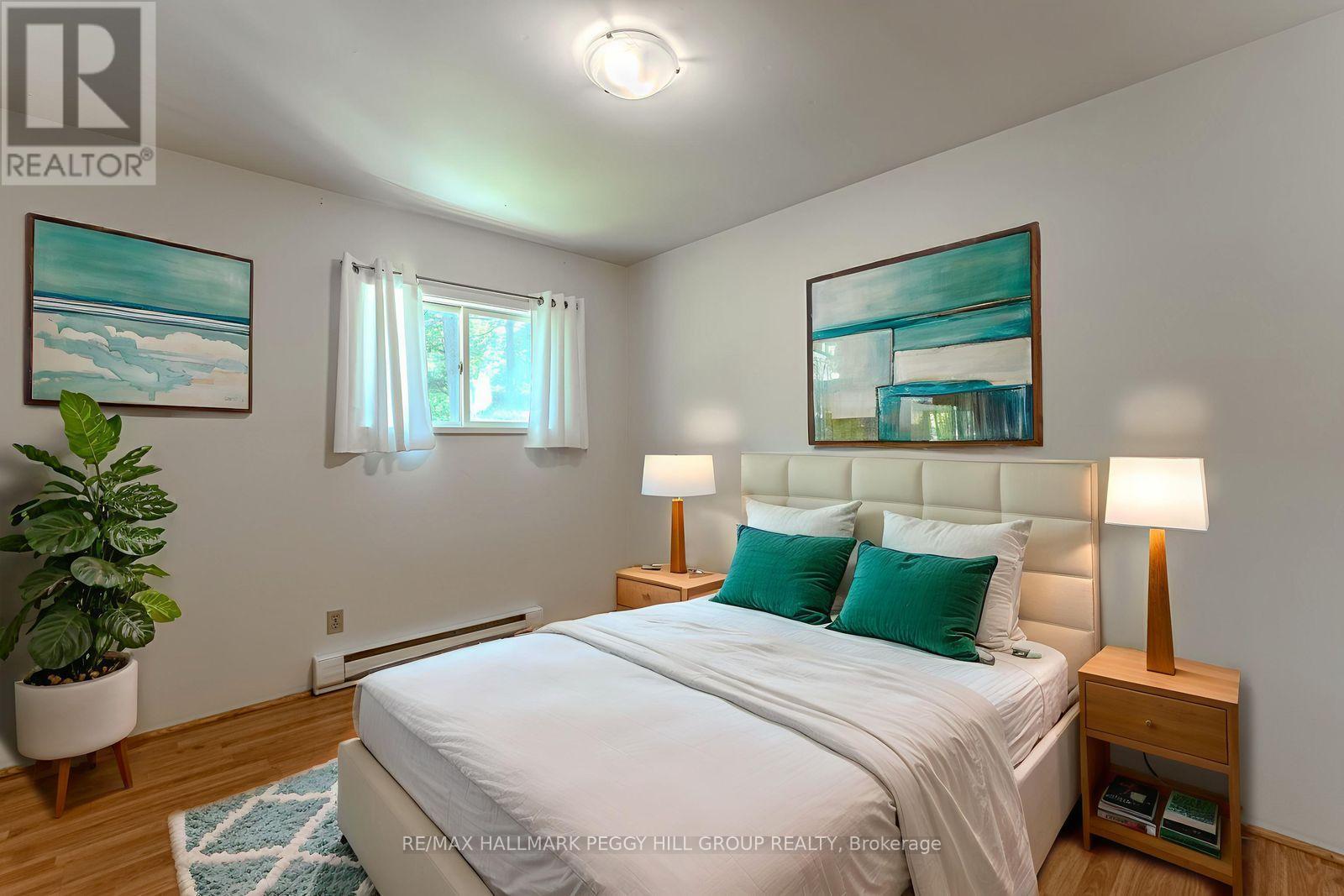 332 Baxter Loop Road, Georgian Bay, ON - Indoor Photo Showing Bedroom