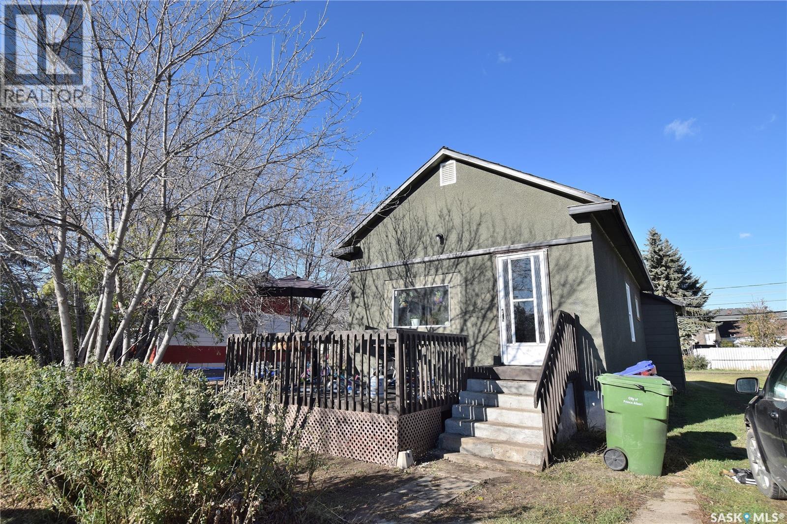 860 13Th Street W, Prince Albert, SK - Outdoor
