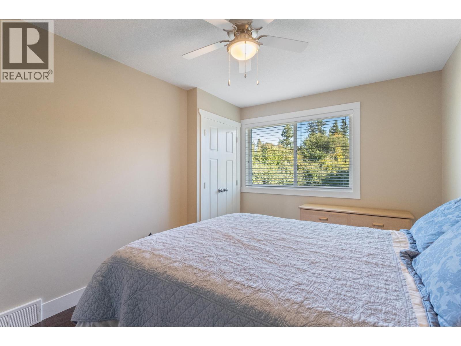 3769 Spiers Road, Kelowna, BC - Indoor Photo Showing Bedroom