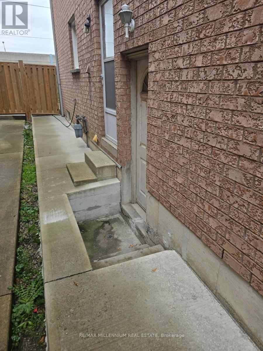 83 Cinrickbar Drive, Toronto, ON