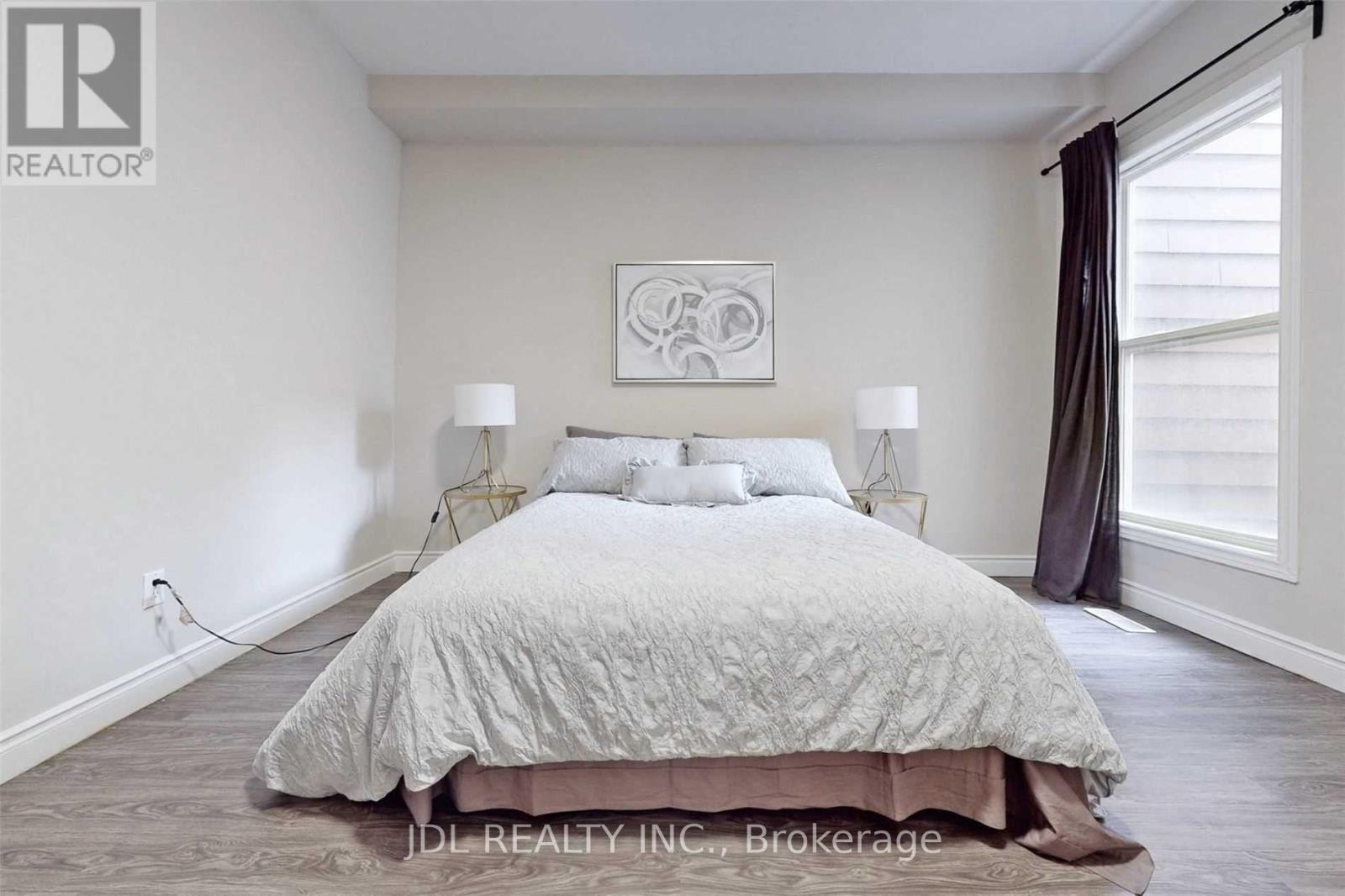 216 Mc Caul Street, Toronto, ON - Indoor Photo Showing Bedroom