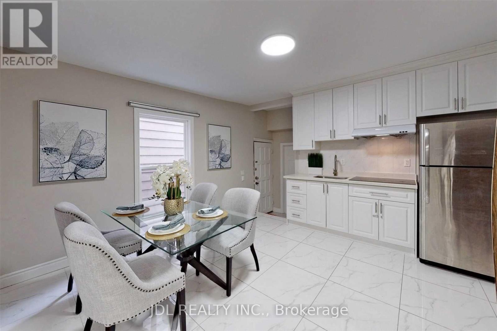 216 Mc Caul Street, Toronto, ON - Indoor Photo Showing Other Room