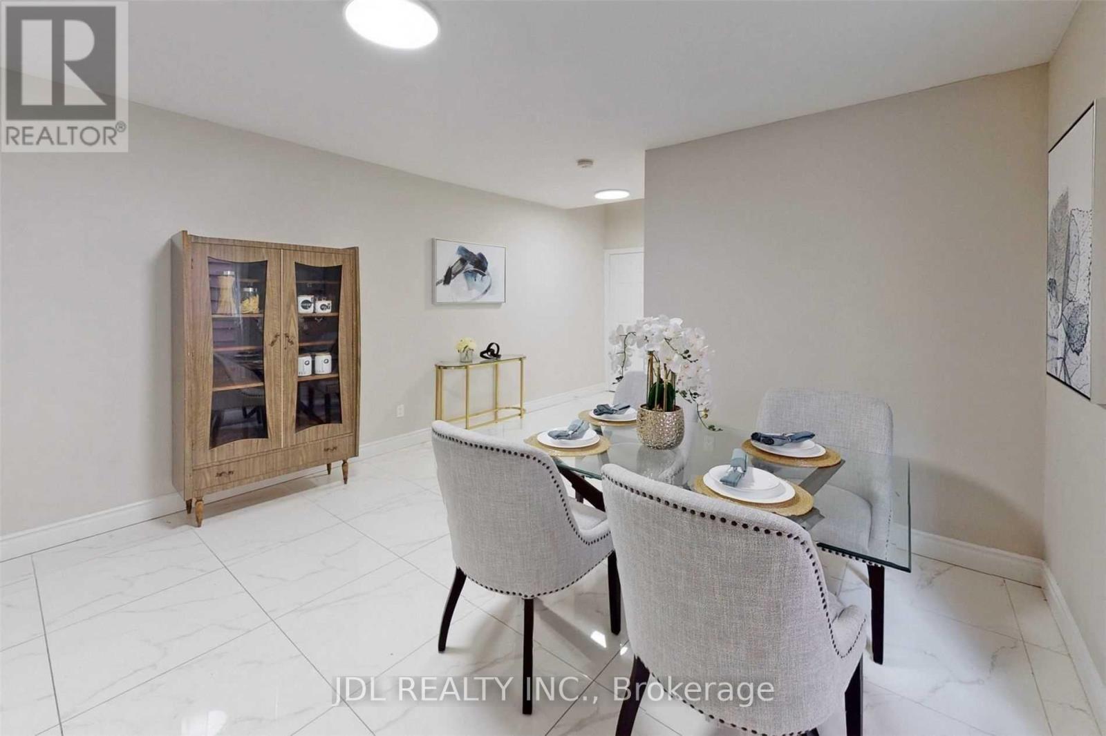 216 Mc Caul Street, Toronto, ON - Indoor Photo Showing Dining Room