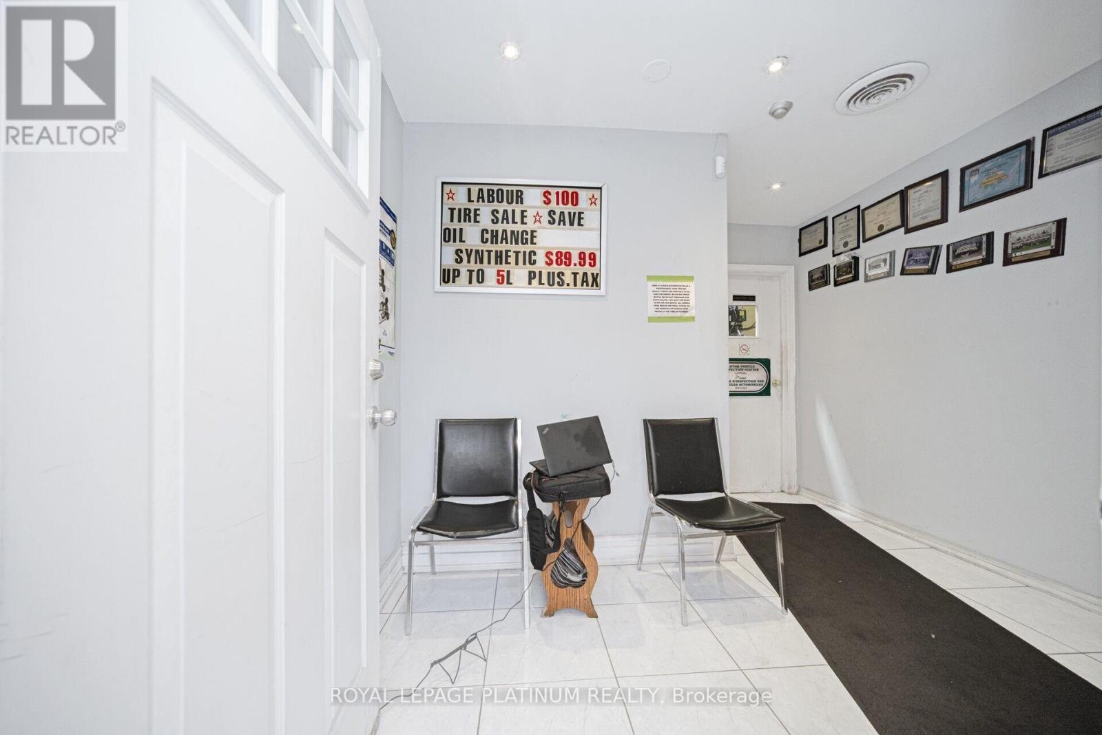 Unit 10 - 85 Rosedale Avenue W, Brampton, ON