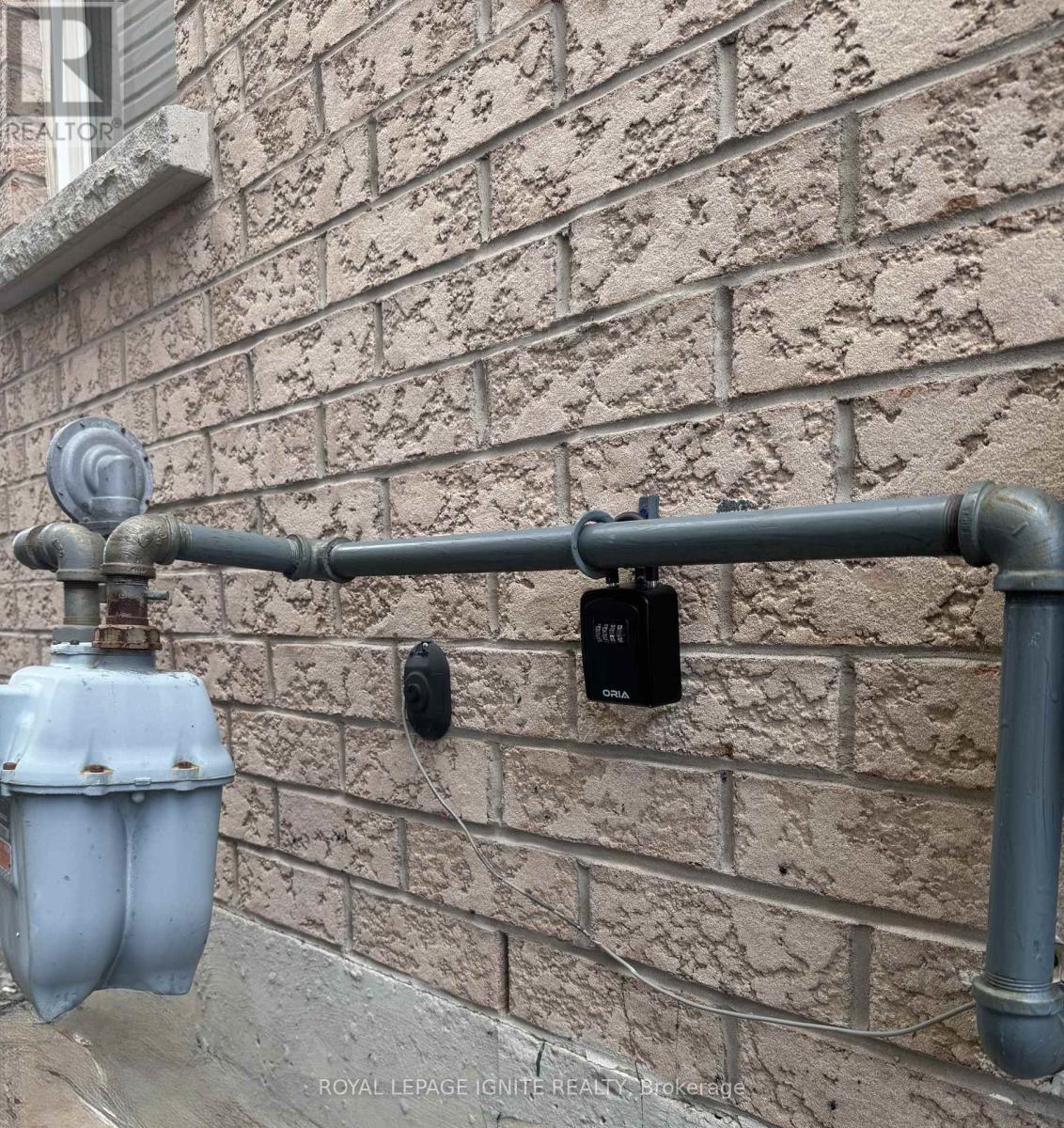 Bsmt - 1181 Stire Street, Oshawa, ON - Outdoor