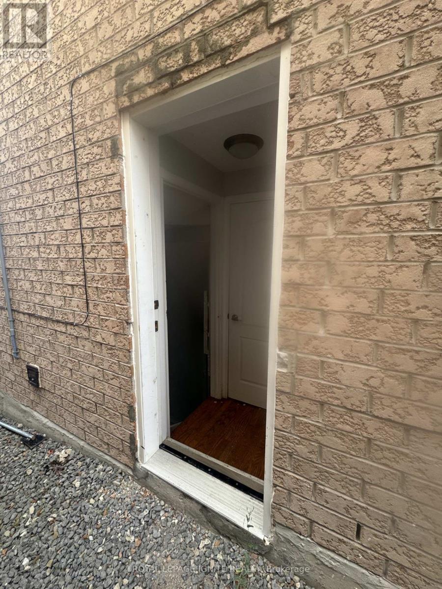 Bsmt - 1181 Stire Street, Oshawa, ON - Outdoor