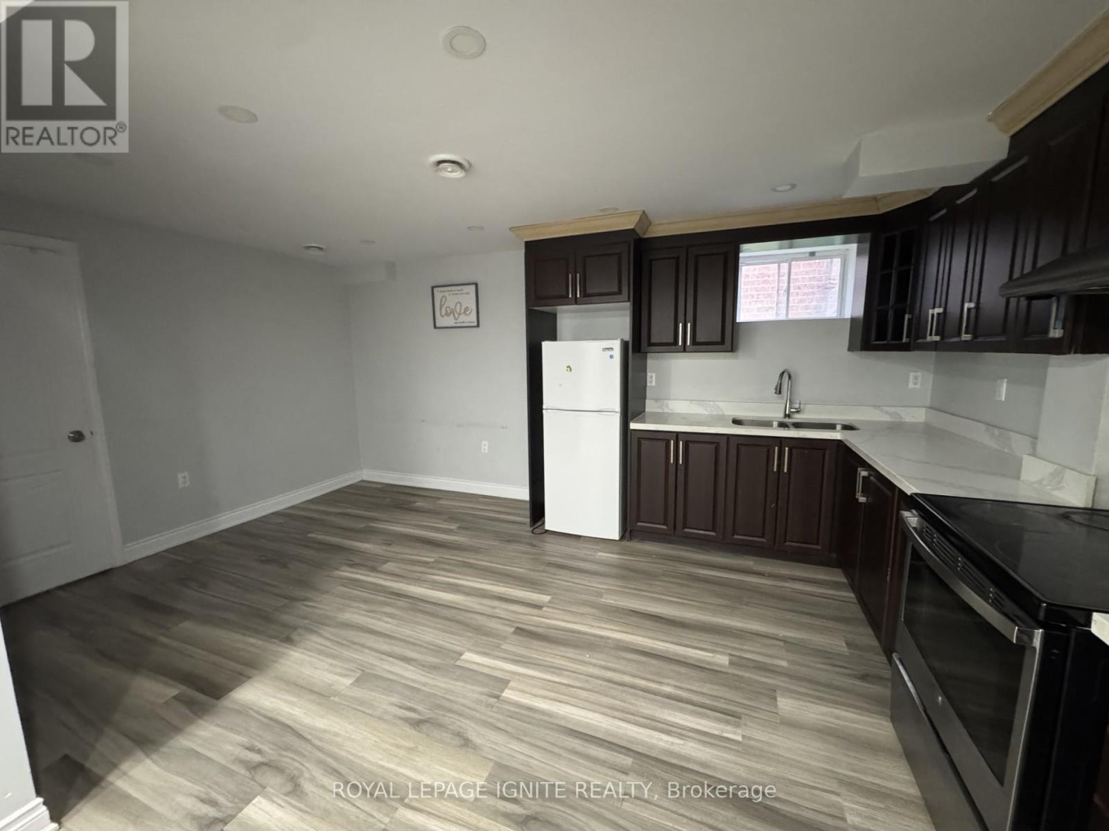 Bsmt - 1181 Stire Street, Oshawa, ON - Indoor Photo Showing Kitchen With Double Sink