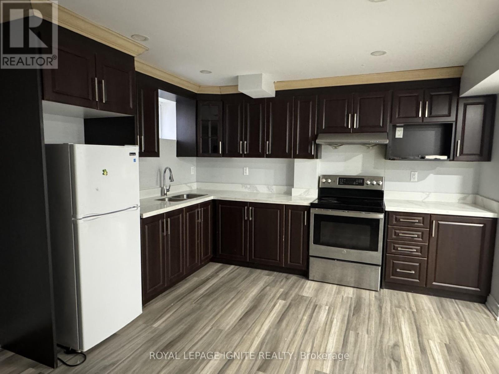 Bsmt - 1181 Stire Street, Oshawa, ON - Indoor Photo Showing Kitchen With Double Sink