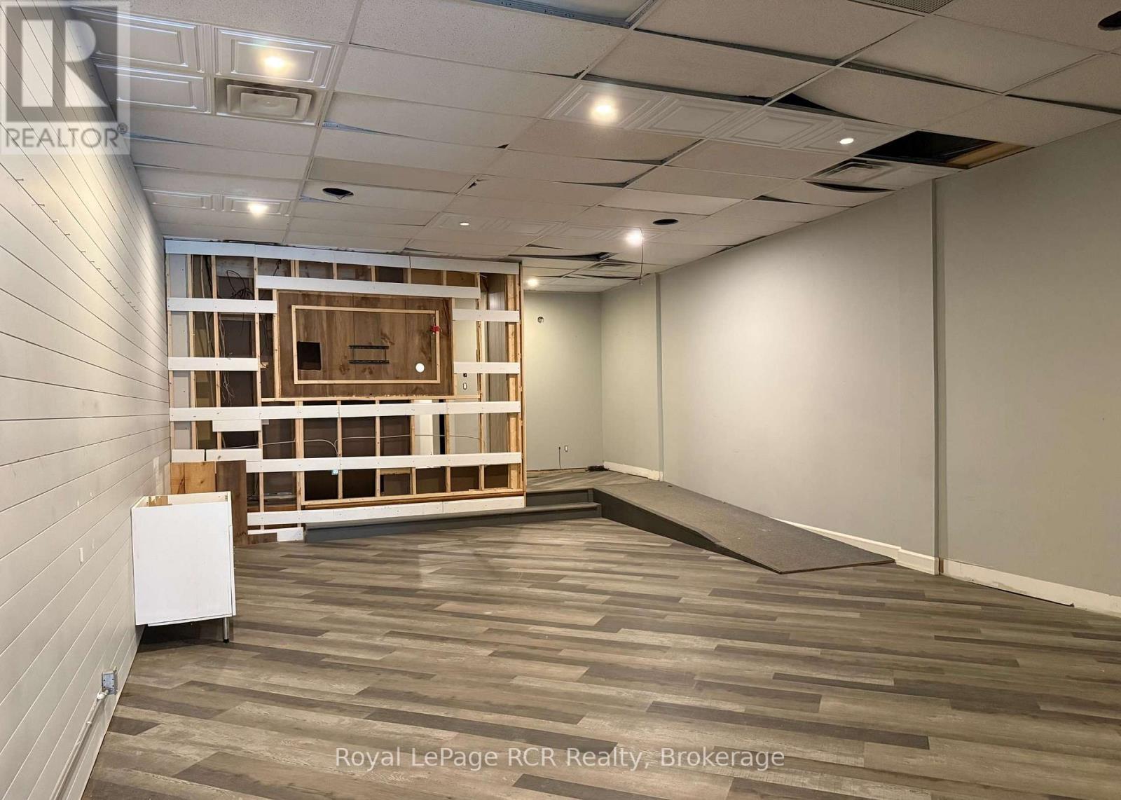 925 & 927 2Nd Avenue E, Owen Sound, ON