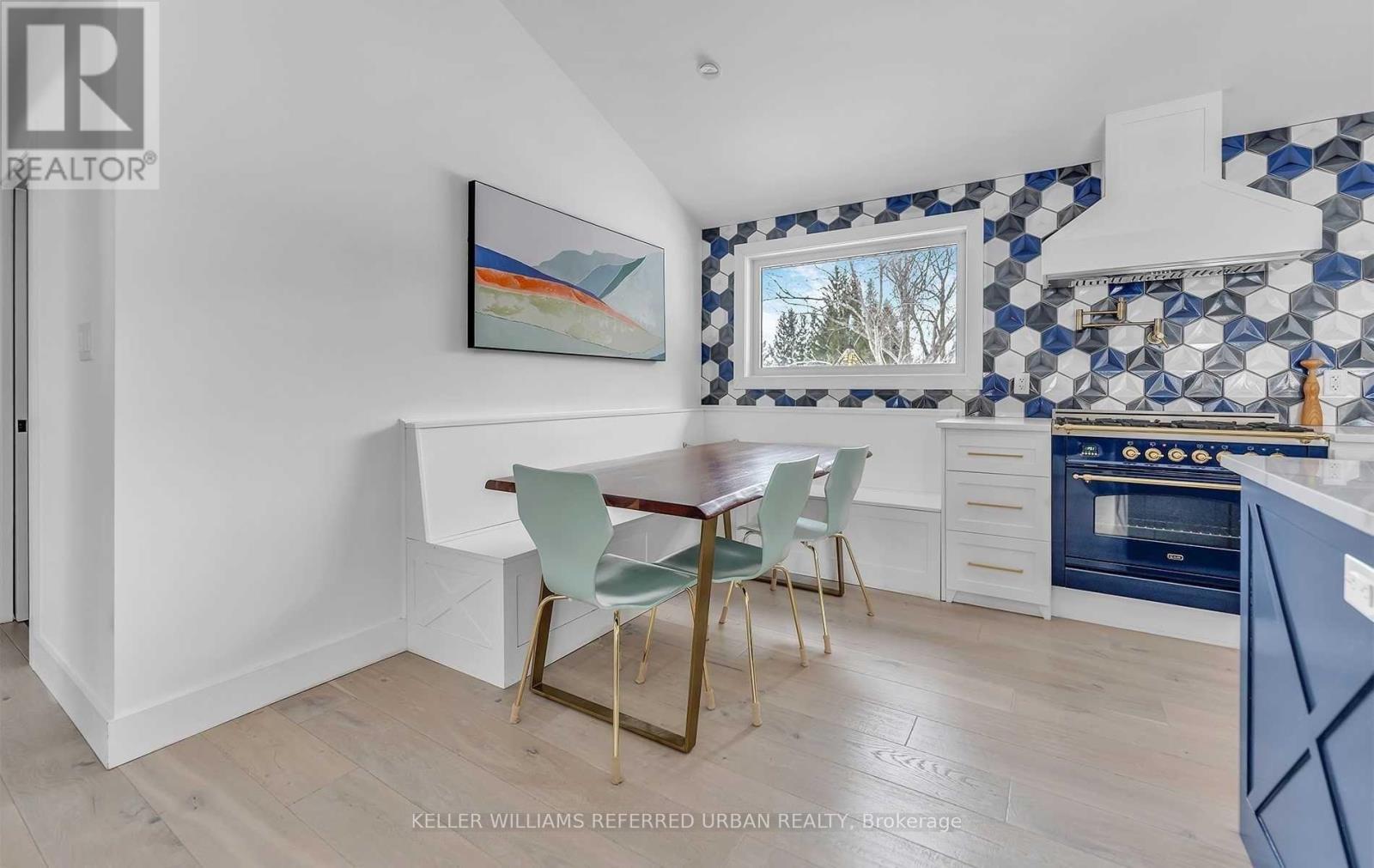 886 Sixth Street, Collingwood, ON - Indoor