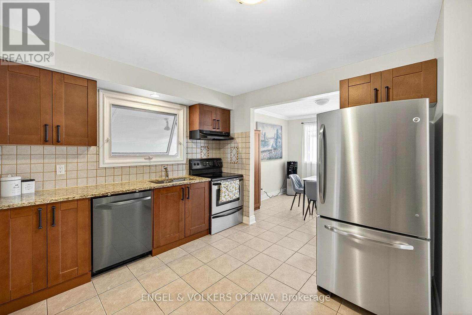 1291 Notting Hill Avenue, Ottawa, ON - Indoor Photo Showing Kitchen