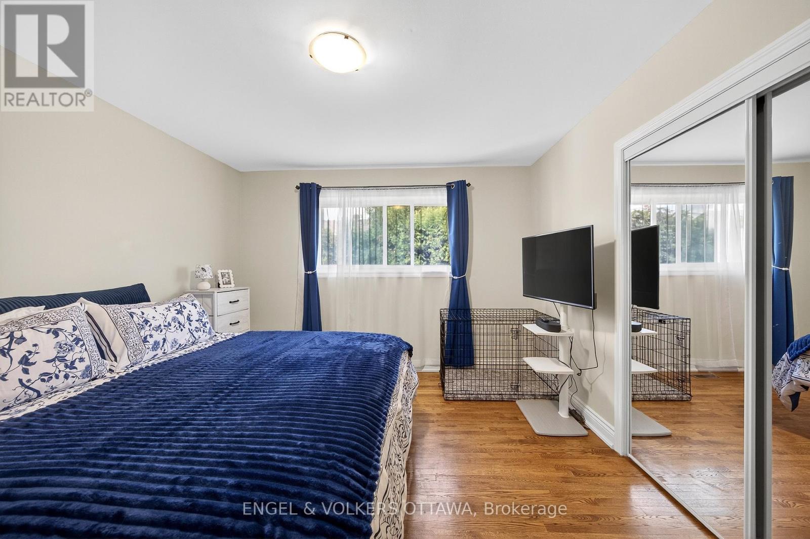 1291 Notting Hill Avenue, Ottawa, ON - Indoor Photo Showing Bedroom