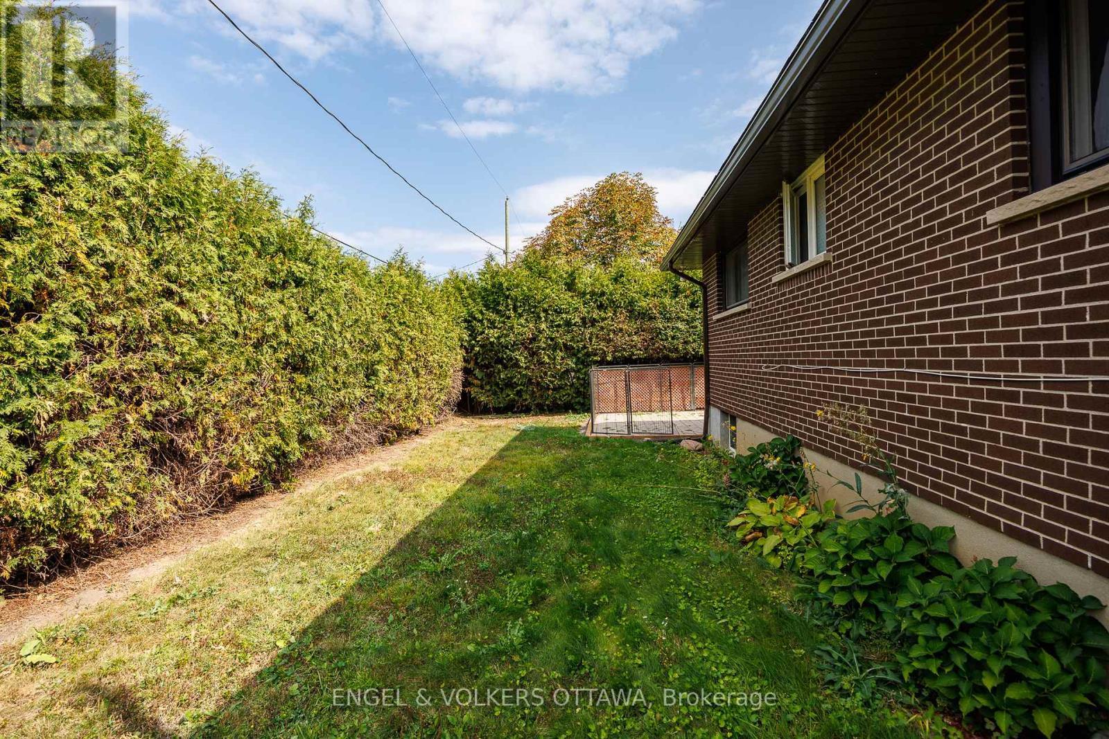 1291 Notting Hill Avenue, Ottawa, ON - Outdoor