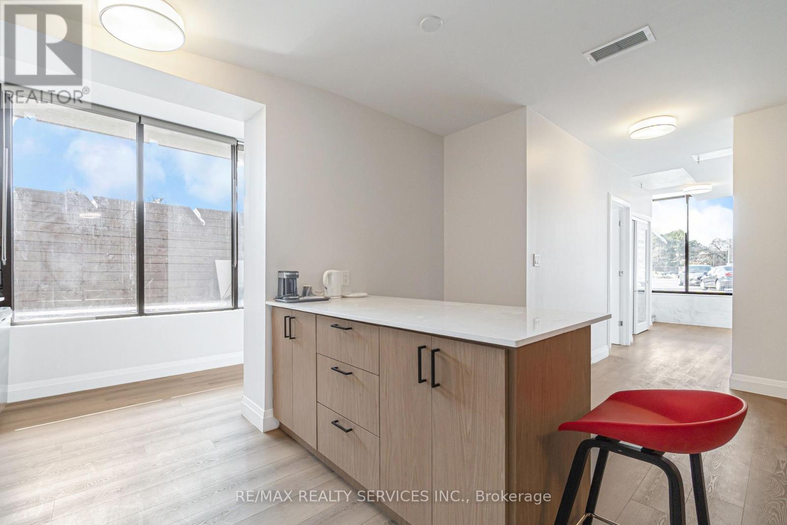 #3 - 30 Dean Park Road, Toronto, ON - Indoor Photo Showing Other Room