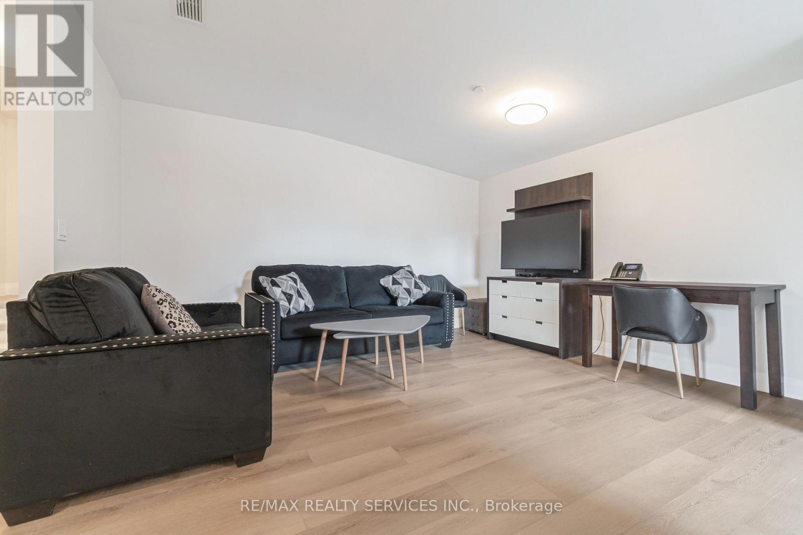 #3 - 30 Dean Park Road, Toronto, ON - Indoor