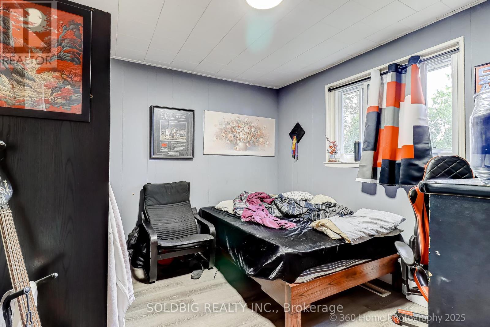 8 Haslemere Avenue, Brampton, ON - Indoor