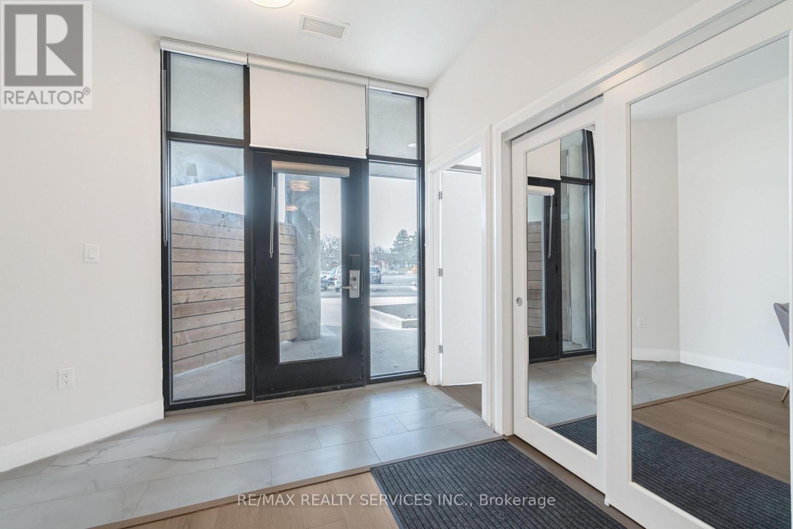 #4 - 30 Dean Park Road, Toronto, ON - Indoor Photo Showing Other Room