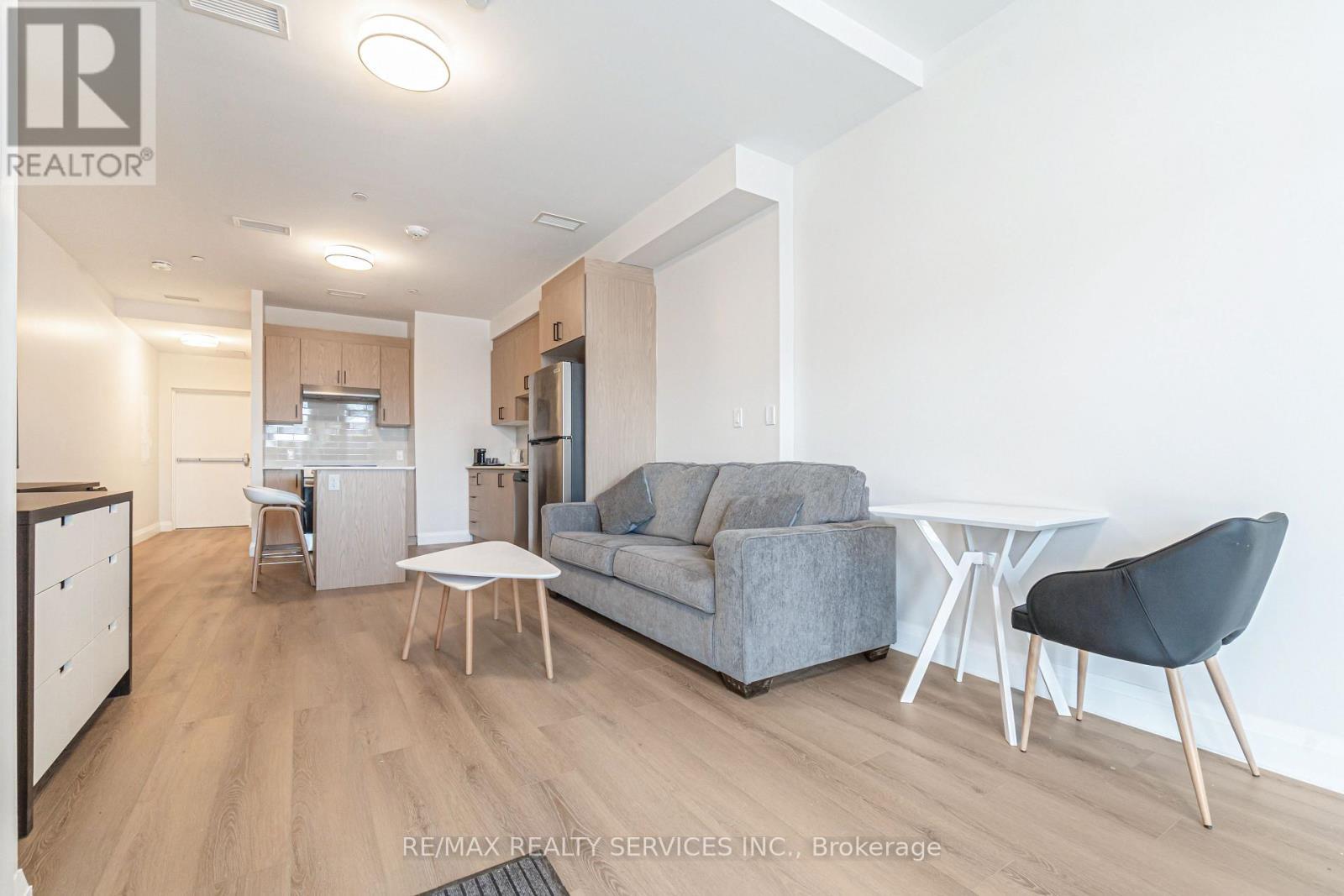 #4 - 30 Dean Park Road, Toronto, ON - Indoor