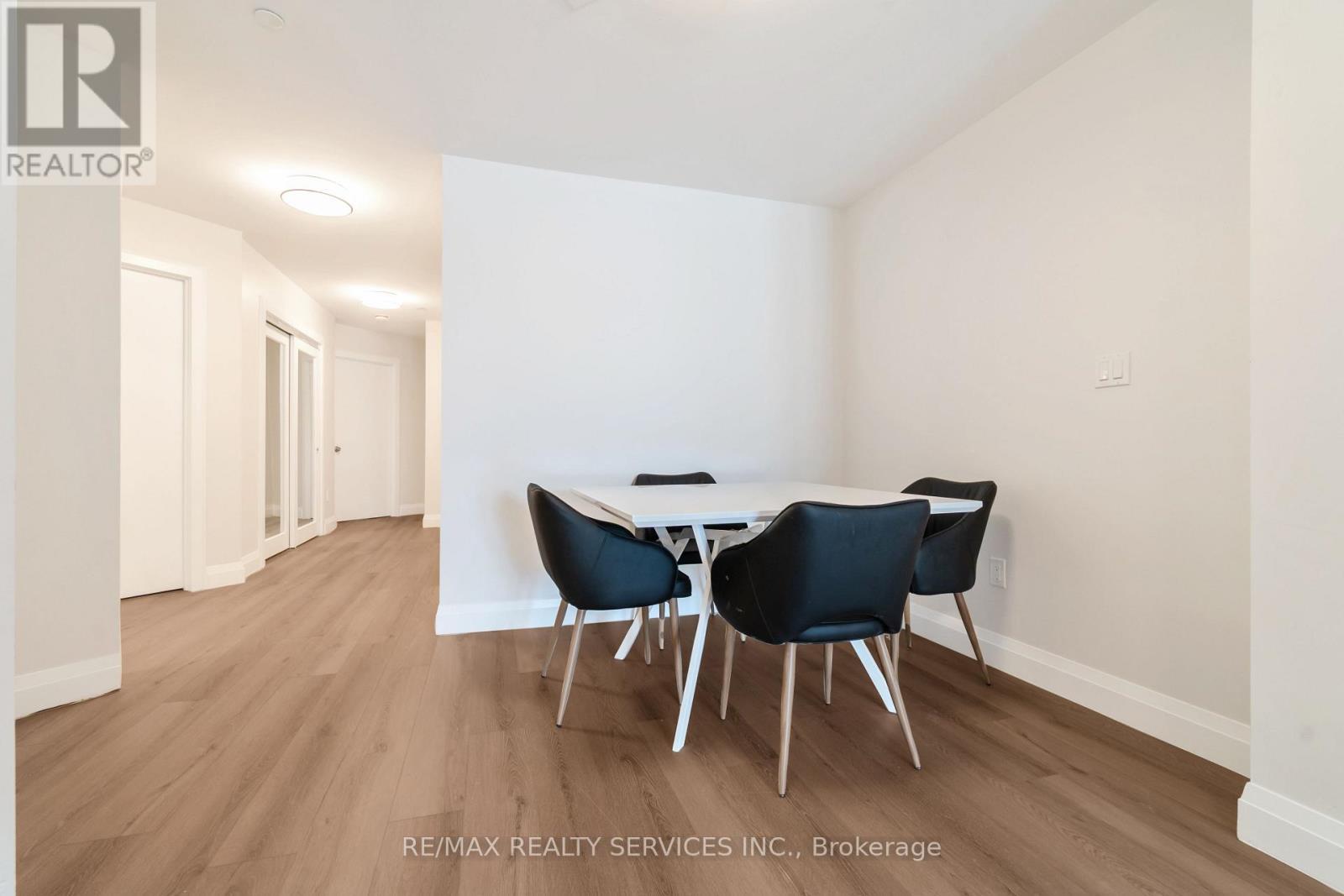 #7 - 30 Dean Park Road, Toronto, ON - Indoor Photo Showing Other Room