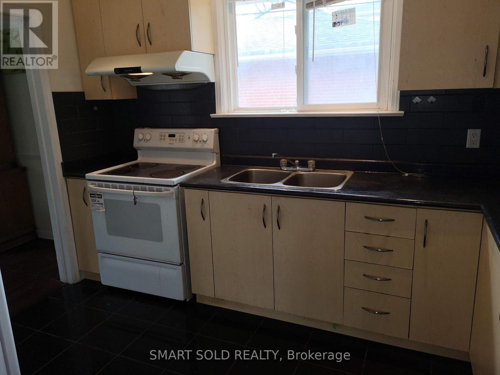 Main - 58 Emmeline Crescent, Toronto, ON - Indoor Photo Showing Kitchen With Double Sink
