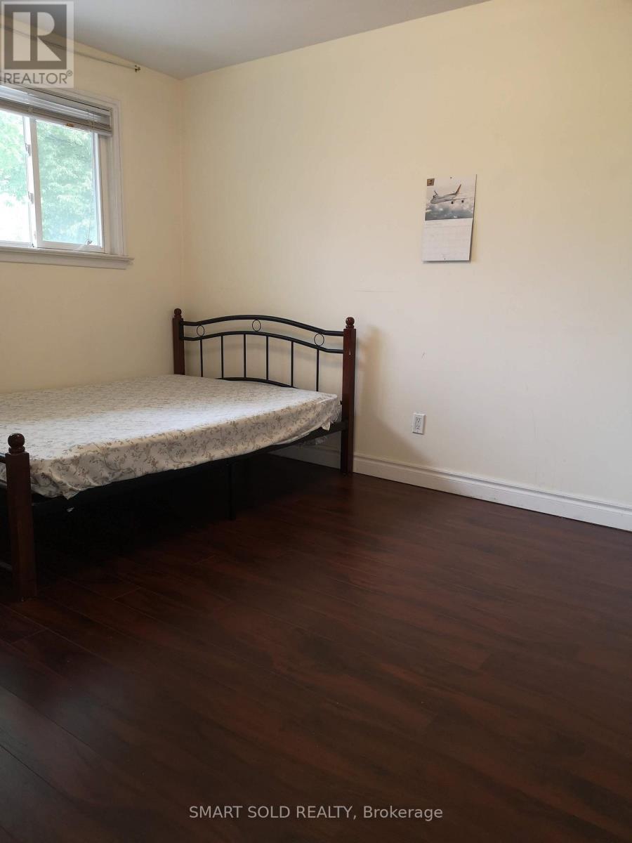 Main - 58 Emmeline Crescent, Toronto, ON - Indoor Photo Showing Bedroom