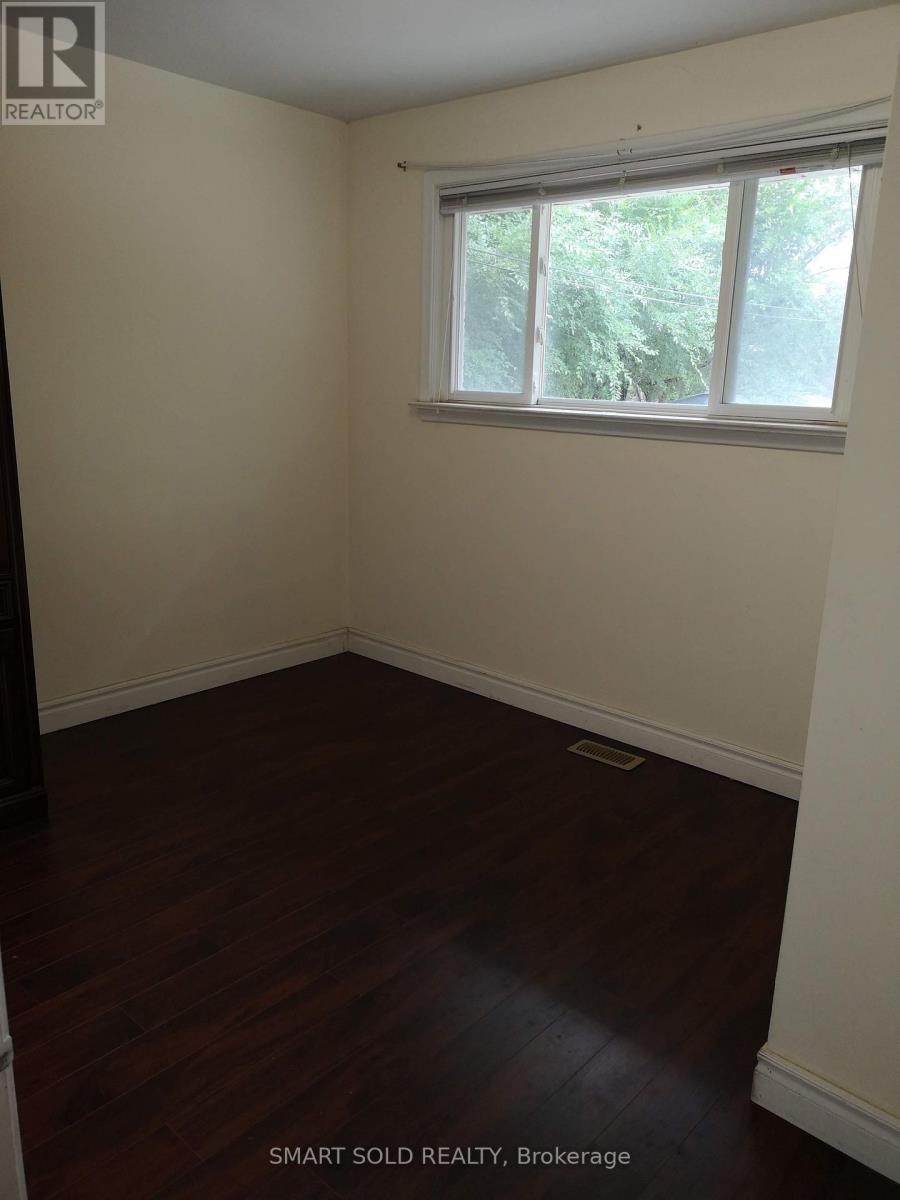 Main - 58 Emmeline Crescent, Toronto, ON - Indoor Photo Showing Other Room