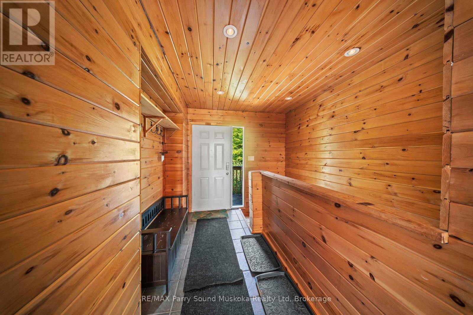 23 Shady Maple Trail, Whitestone, ON - Indoor Photo Showing Other Room