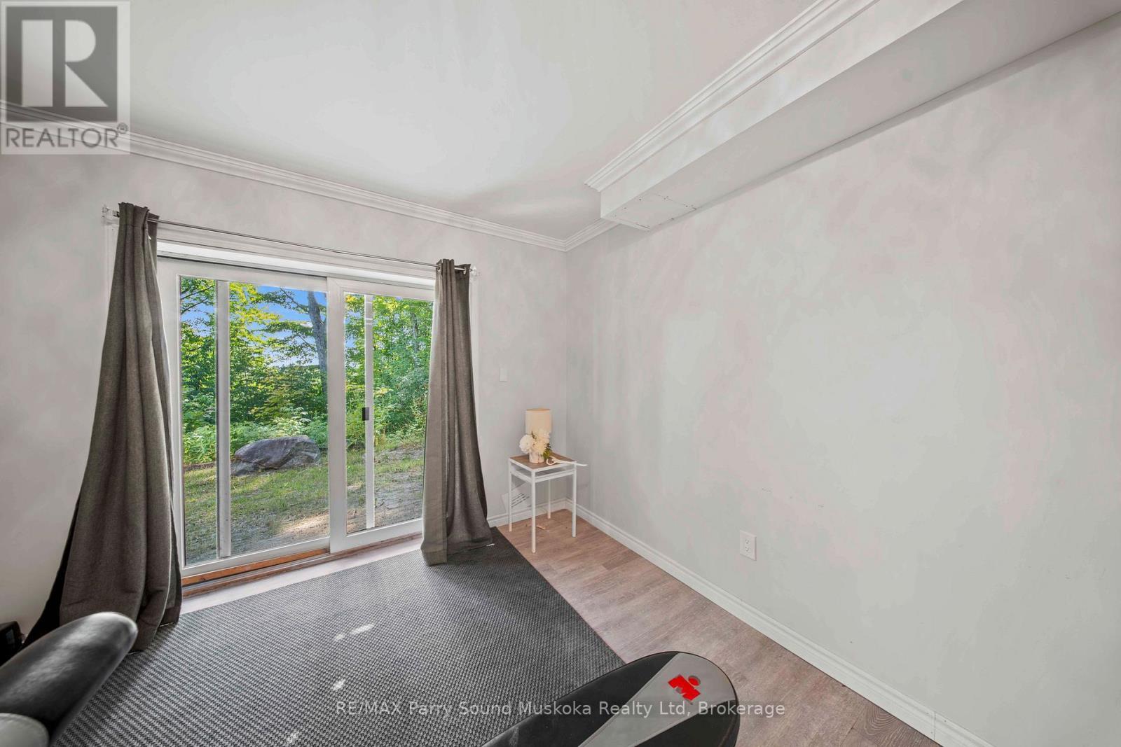 23 Shady Maple Trail, Whitestone, ON - Indoor Photo Showing Other Room
