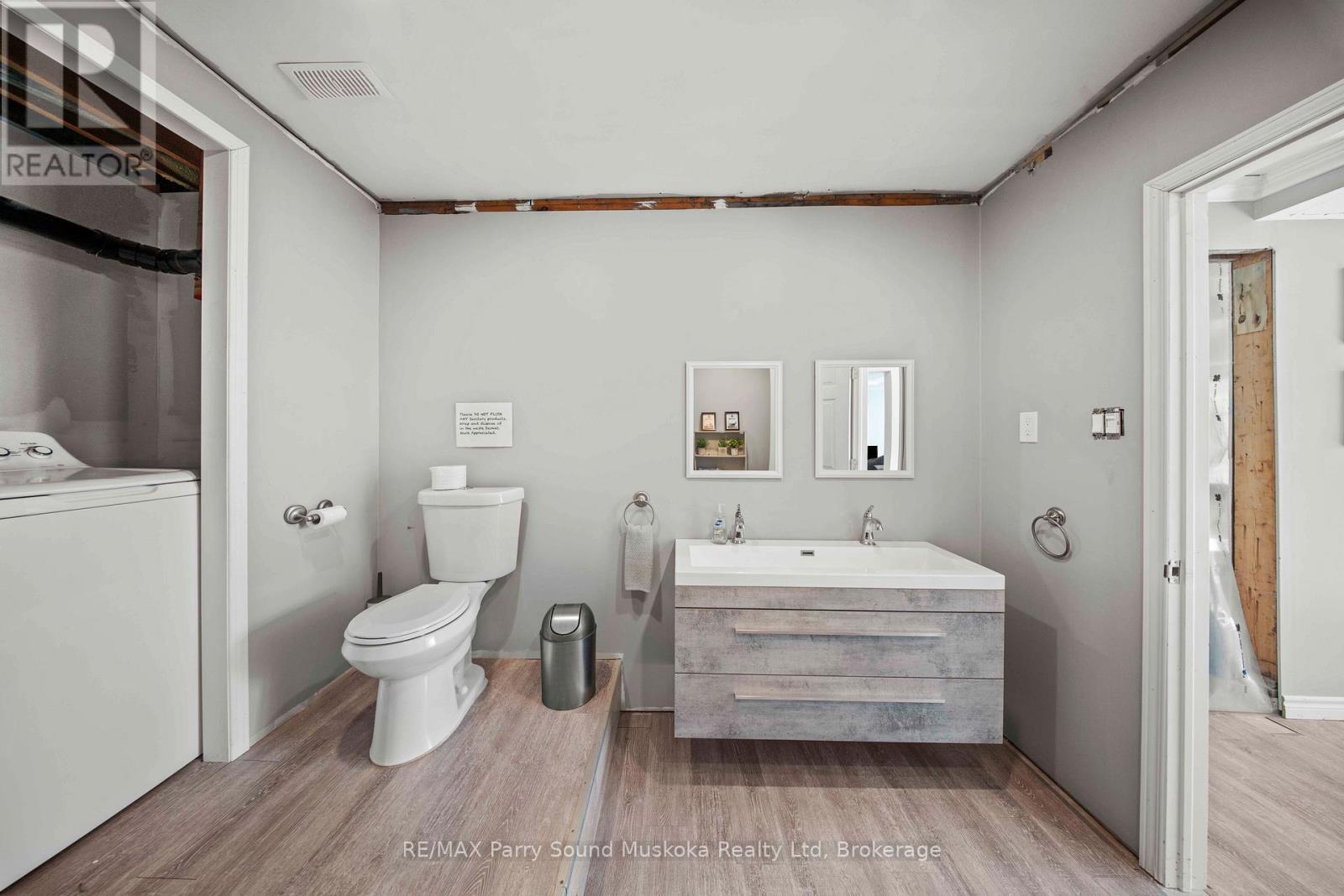 23 Shady Maple Trail, Whitestone, ON - Indoor Photo Showing Bathroom
