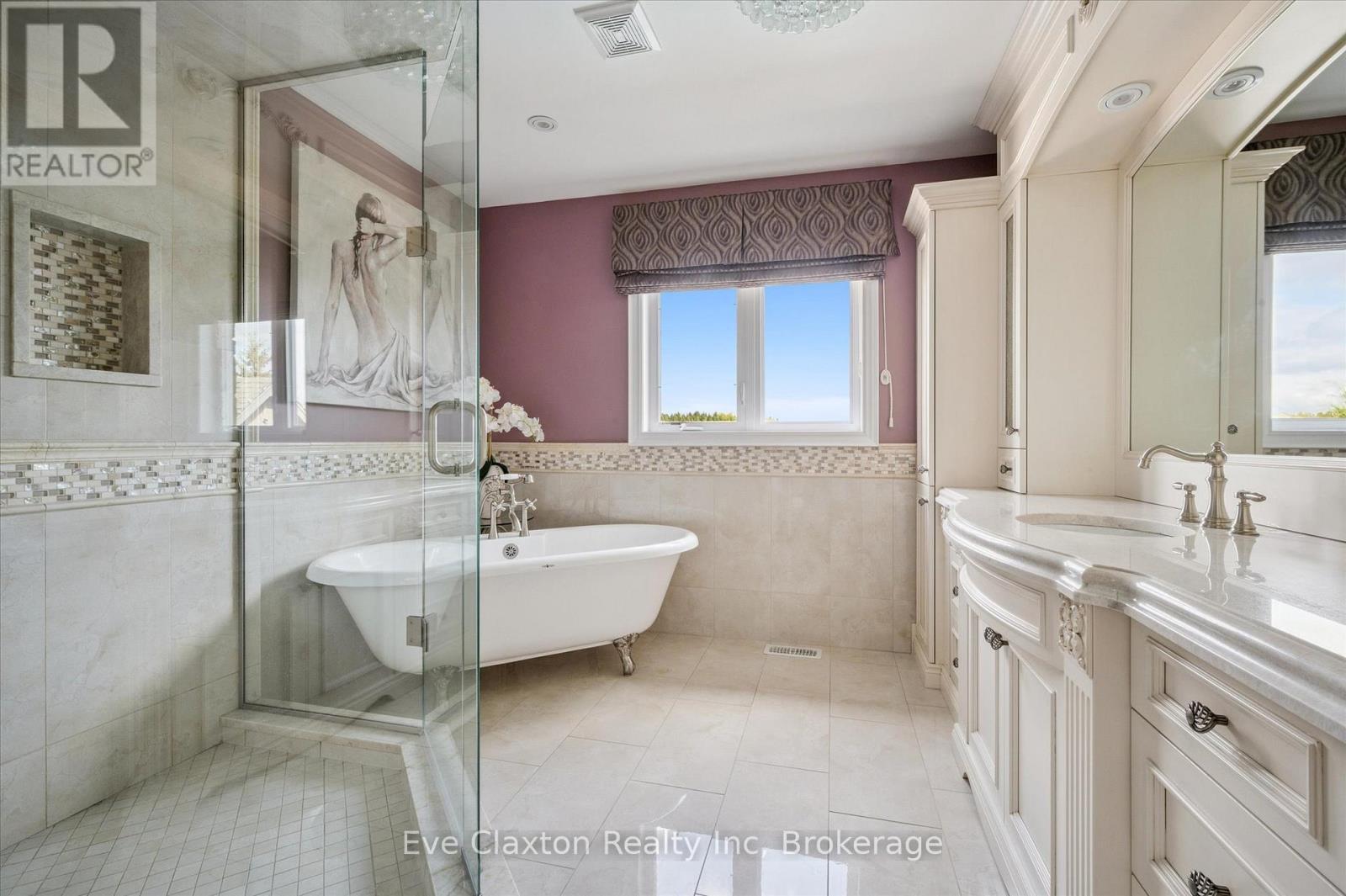95 Old Ruby Lane, Puslinch, ON - Indoor Photo Showing Bathroom
