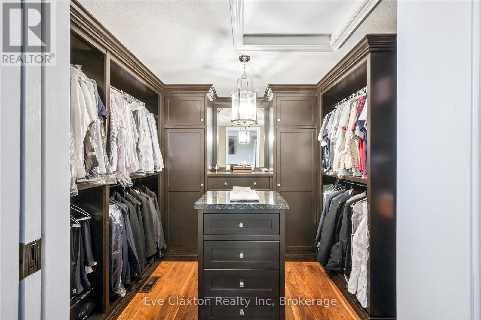 95 Old Ruby Lane, Puslinch, ON - Indoor With Storage