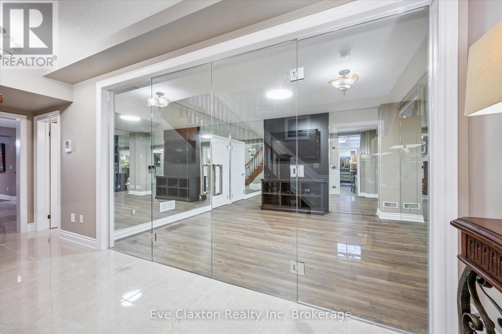 95 Old Ruby Lane, Puslinch, ON - Indoor Photo Showing Other Room