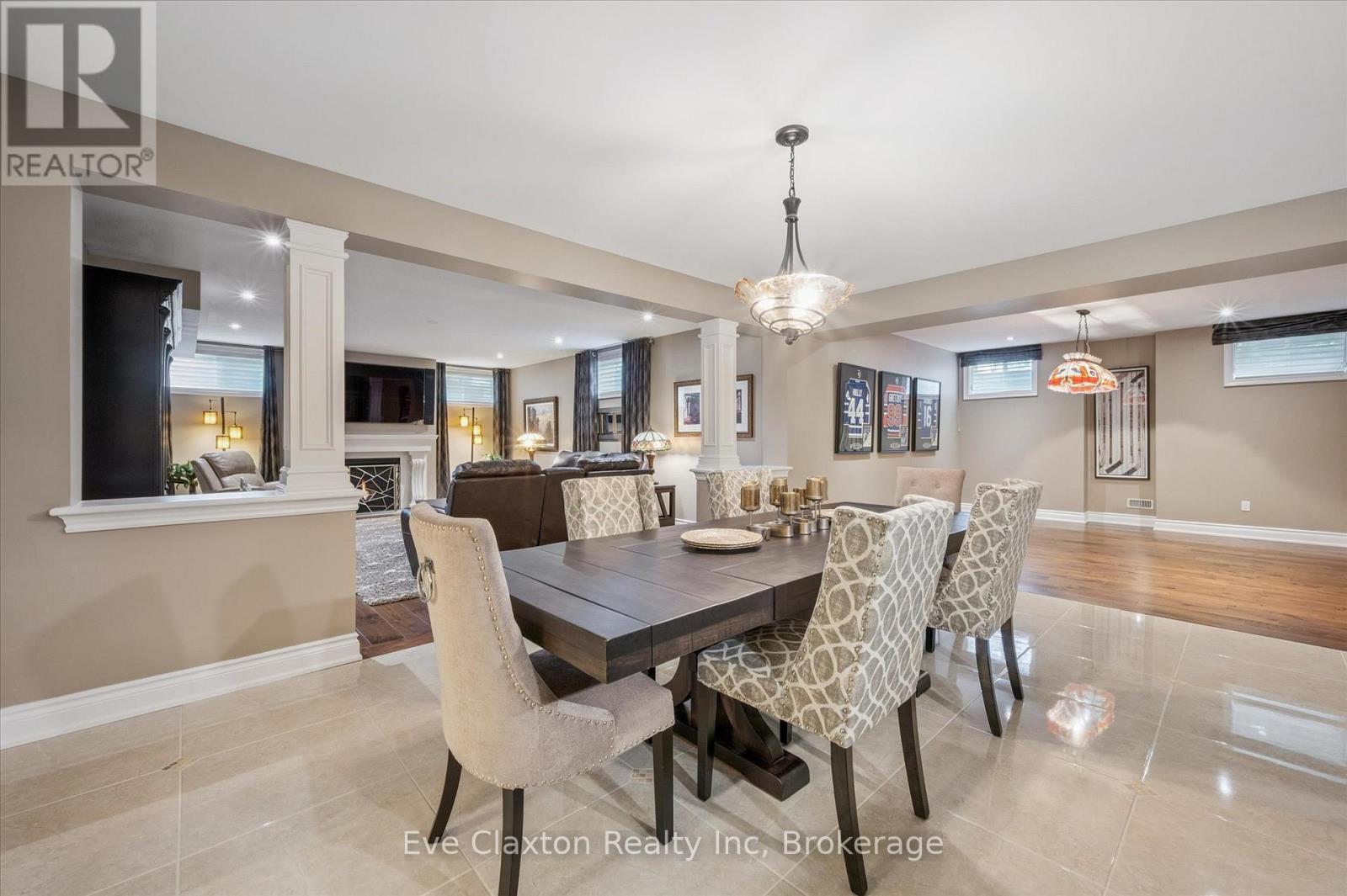 95 Old Ruby Lane, Puslinch, ON - Indoor Photo Showing Dining Room