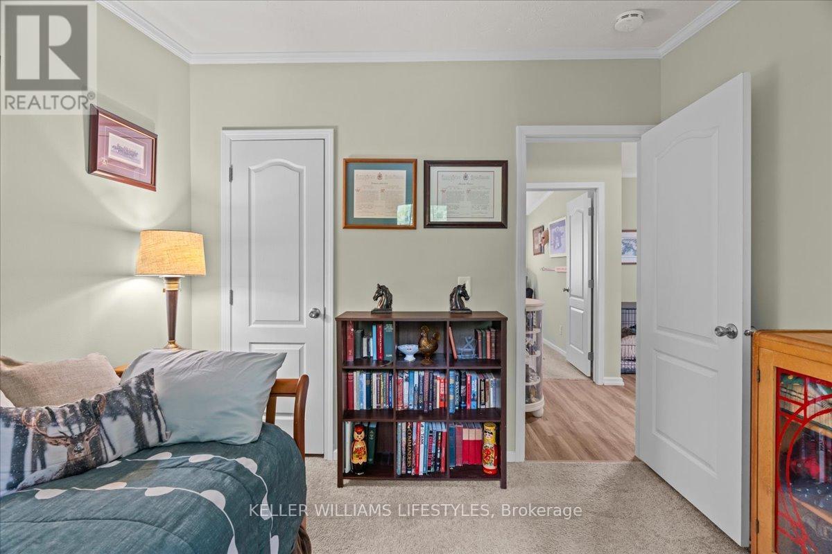 13 Kellestine Drive, Strathroy-Caradoc (Se), ON - Indoor